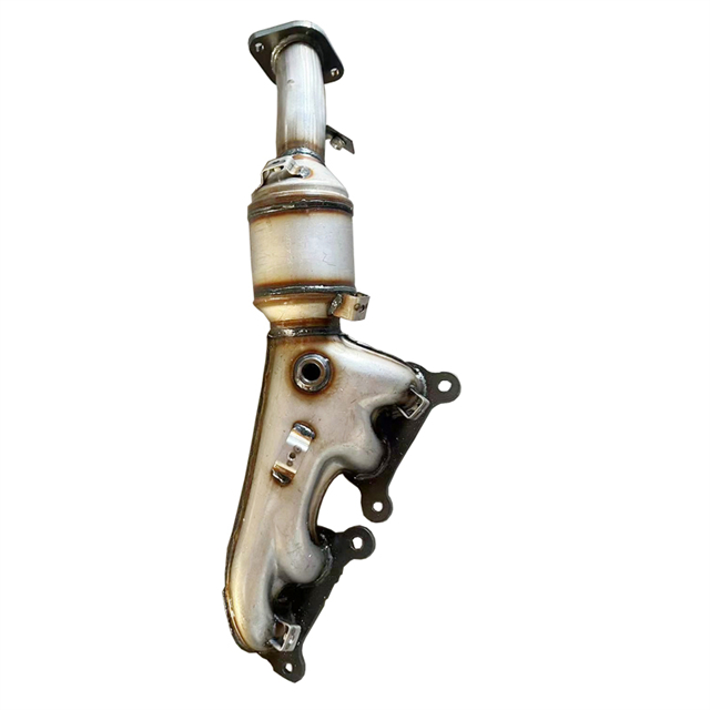 High Performance Catalytic Converter Is Suitable For Nissan Ruiqi Pickup Trucks