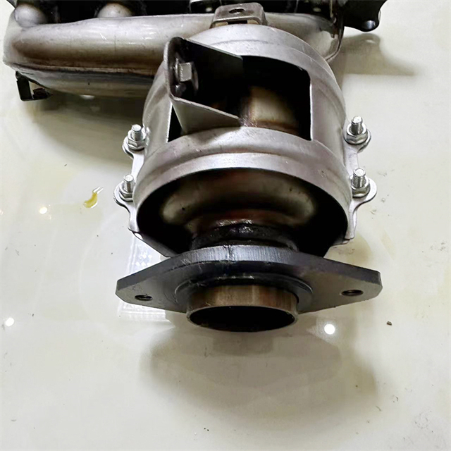 High Quality Exhaust Pipe Catalytic Converter For Zhonghua H320