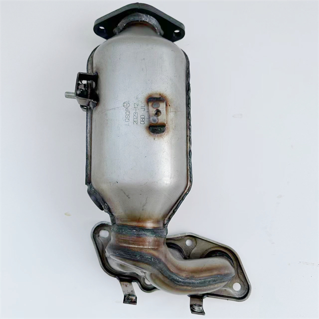 China Manufacture Three Way Catalytic Converter For Chery M1