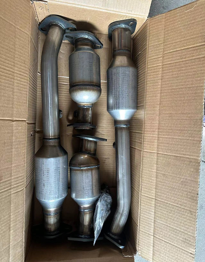 Car Catalytic Converter and Exhaust System Components in Box